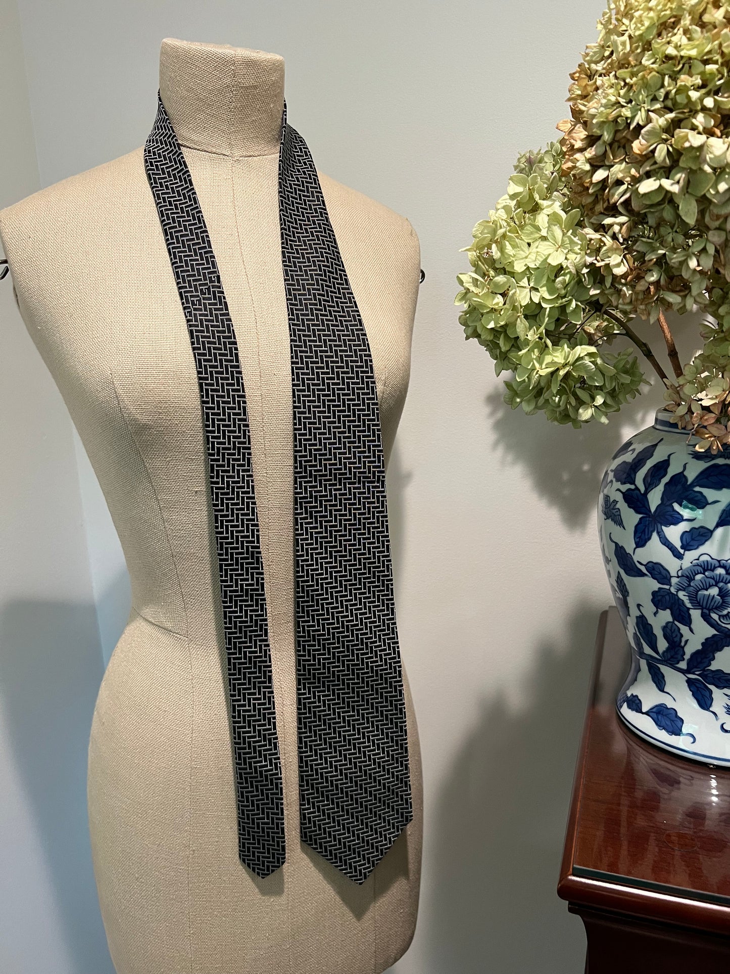 Vintage Lauren Ralph Lauren Silk Geometric Tie