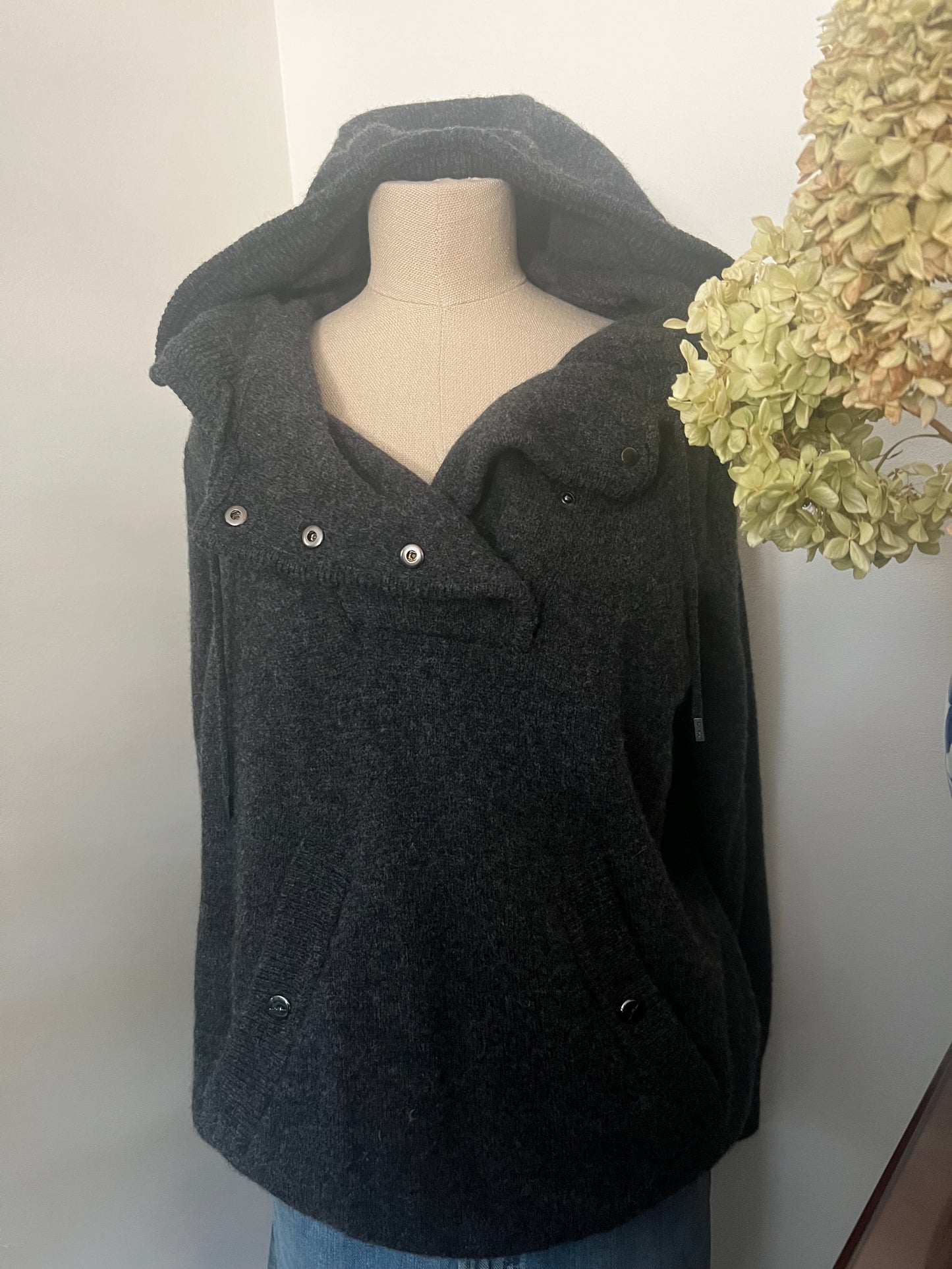 Vintage Lauren Active Ralph Lauren Women's 100% Lambswool Hooded Sweater